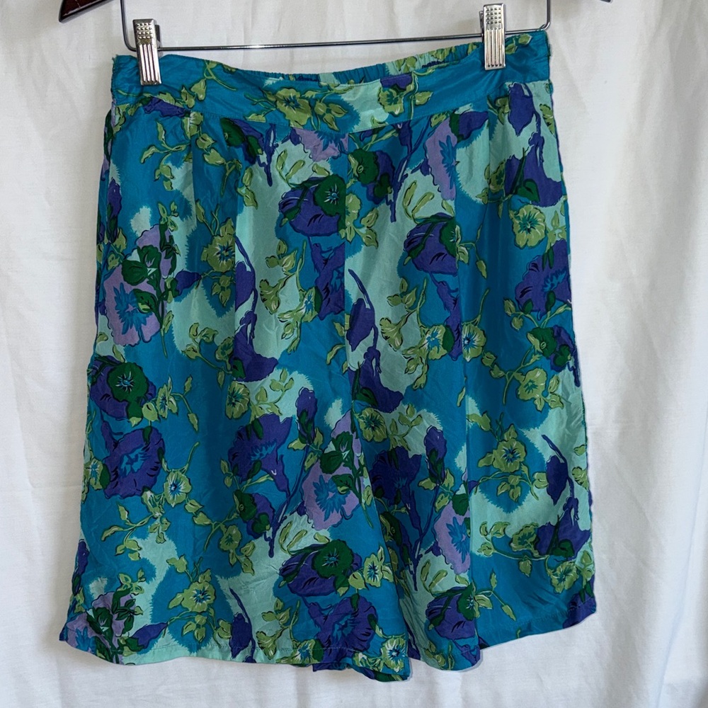 STUDIO JPR VINTAGE NWT silk shirt with blue floral print, size M